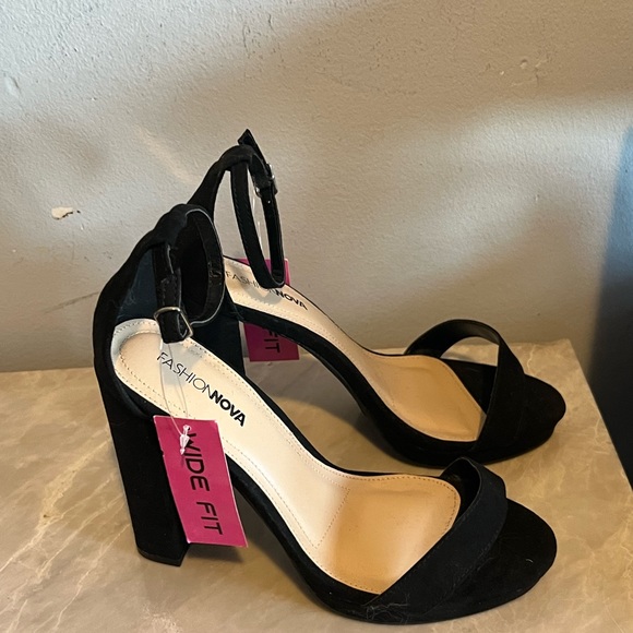 Size 7 WIDE - Fashion Nova - Your Biggest Fan Heels - Black - Picture 4 of 9